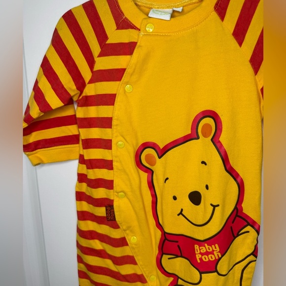 Vintage Winnie The Pooh Jumper Size 70 or 6-9M - Picture 2 of 4